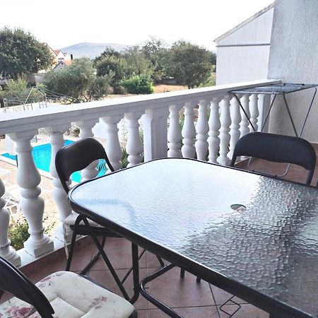 Apartments"Nika" With Private Pool Galovac  Ngoại thất bức ảnh