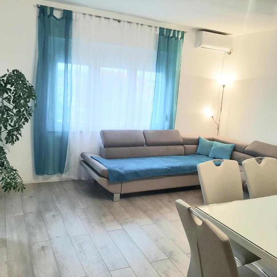 Apartments"Nika" With Private Pool Galovac  Ngoại thất bức ảnh