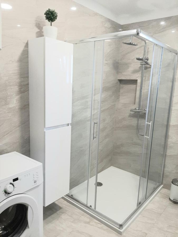 Apartments"Nika" With Private Pool Galovac  Ngoại thất bức ảnh